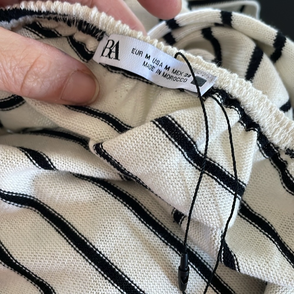 Zara Striped Black and White Maxi Dress- new - Picture 8 of 8